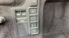 Land Rover Discovery 3.0 D300 R-Dynamic SE 5dr Auto Diesel Station Wagon